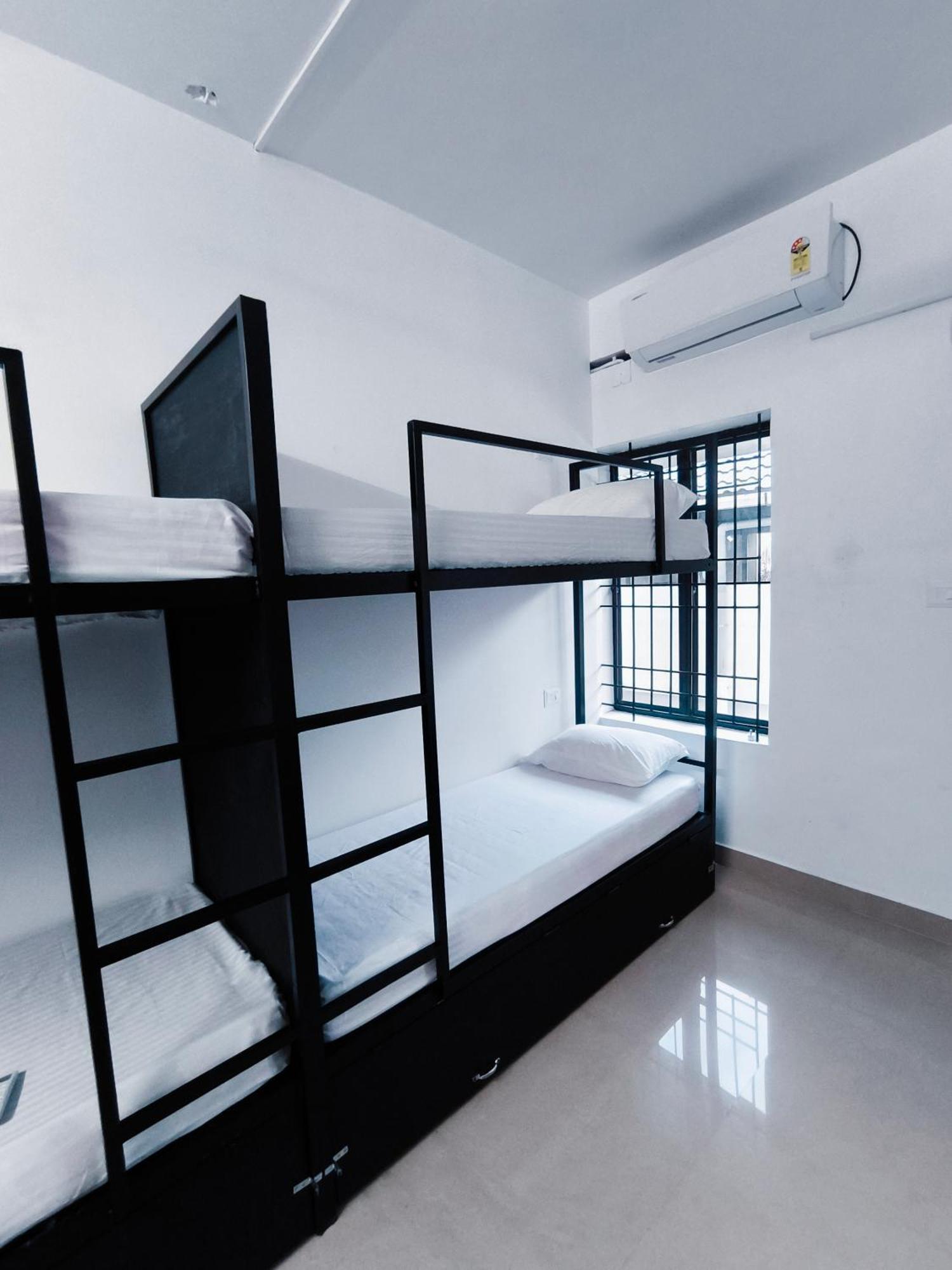 Hostel Stayzo Kochi Eksteriør billede