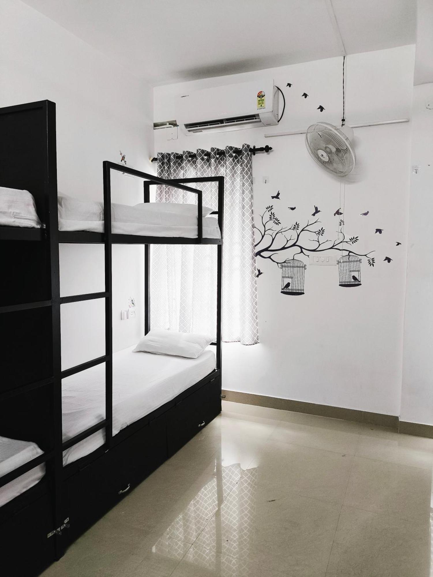 Hostel Stayzo Kochi Eksteriør billede